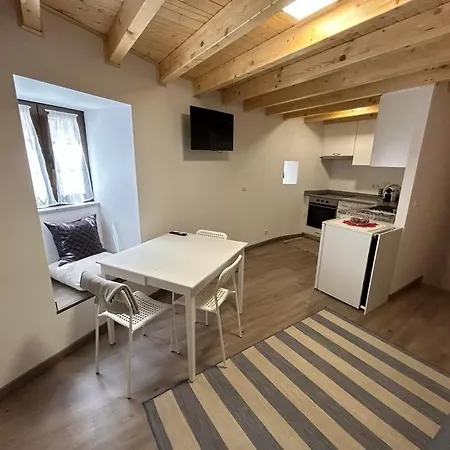 Casas Dos Senadores By Vale Do Zezere