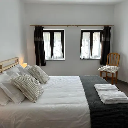 Casas Dos Senadores By Vale Do Zezere Manteigas