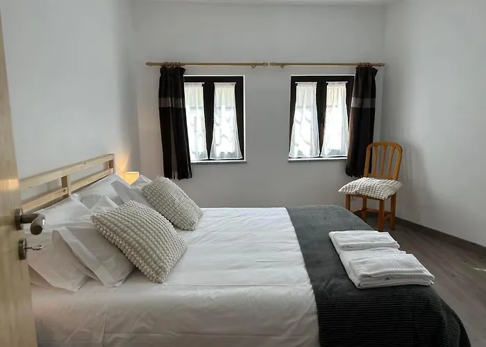 Casas Dos Senadores By Vale Do Zezere Мантейгас