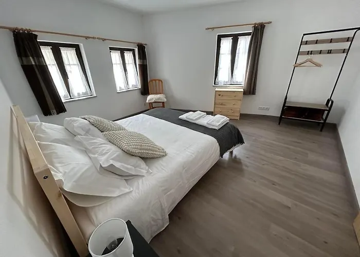 Casas Dos Senadores By Vale Do Zezere * Мантейгас